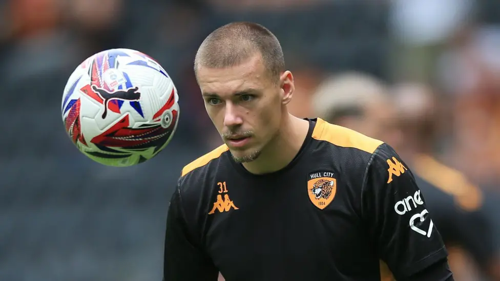 Kiper Racioppi kembali ke Swiss